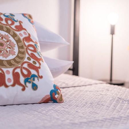 Yenne Rooms Wifi-Ac 칼리아리 외부 사진