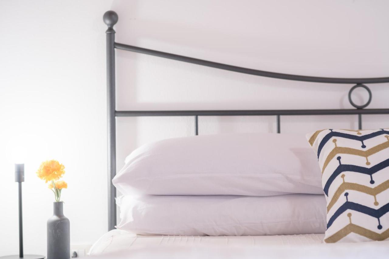 Yenne Rooms Wifi-Ac 칼리아리 외부 사진