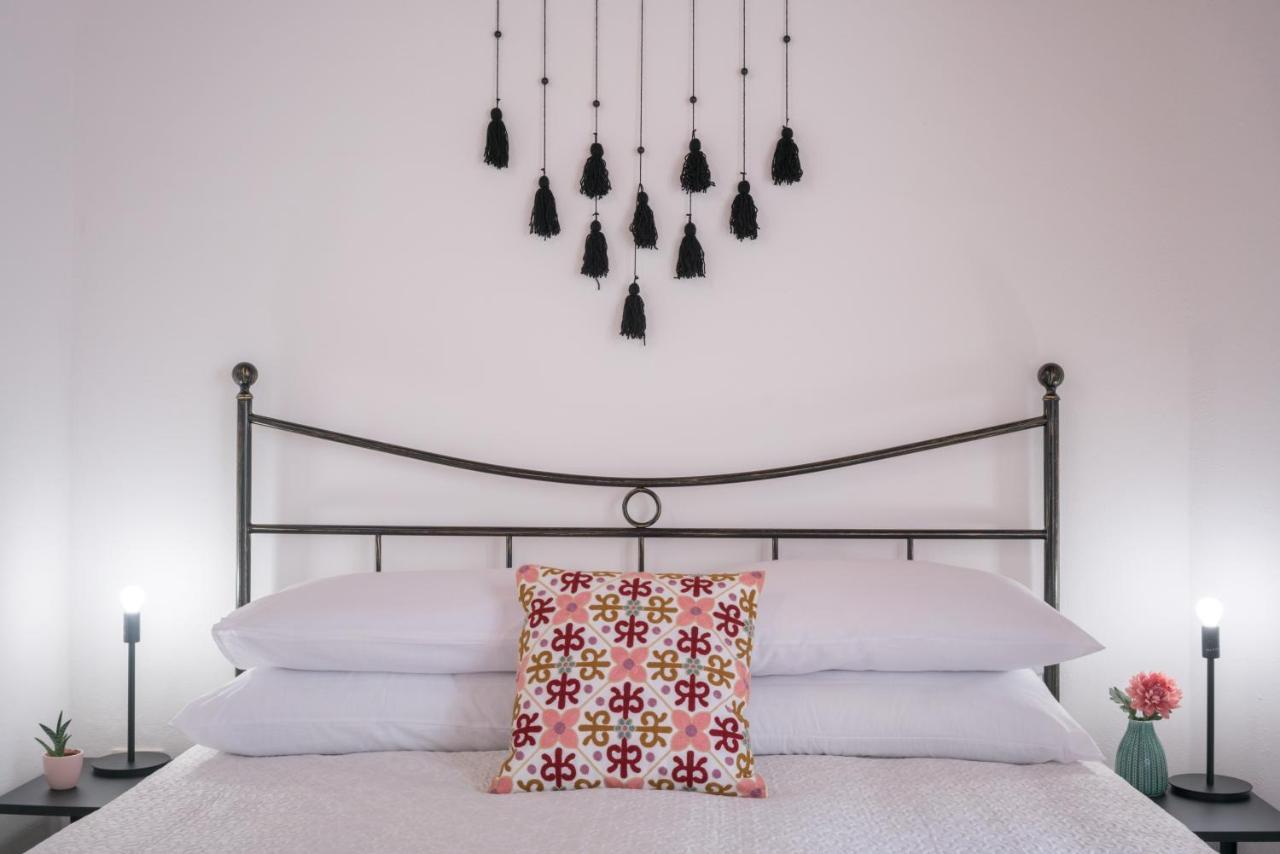 Yenne Rooms Wifi-Ac 칼리아리 외부 사진