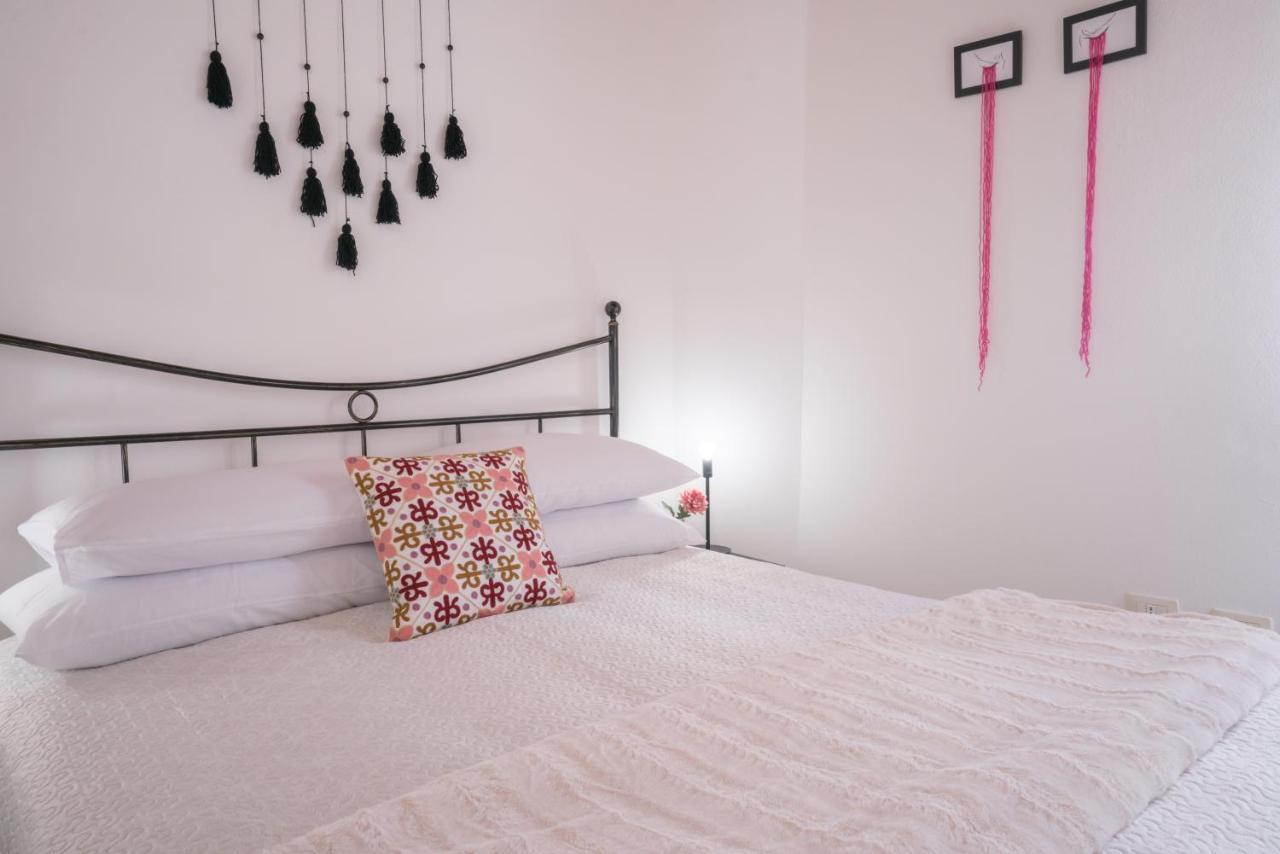 Yenne Rooms Wifi-Ac 칼리아리 외부 사진